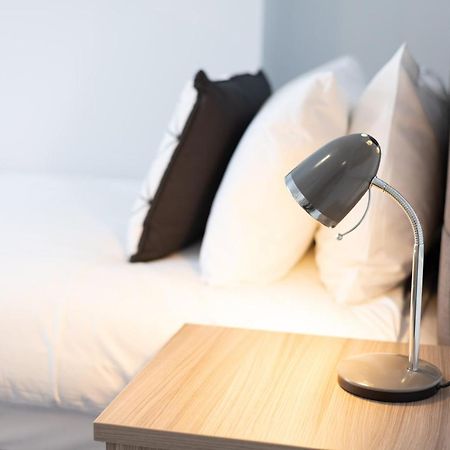 City Centre, Parking, Smart Tv'S In All Rooms Swansea Exterior foto