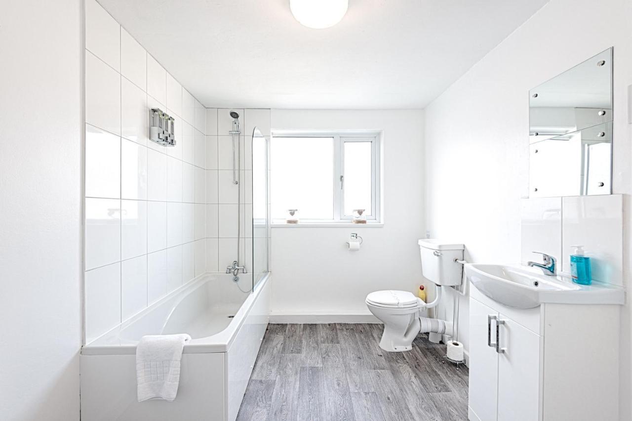 City Centre, Parking, Smart Tv'S In All Rooms Swansea Exterior foto